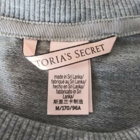 Victorias Secret women's size M gray and red pull over sweater - Picture 14 of 16